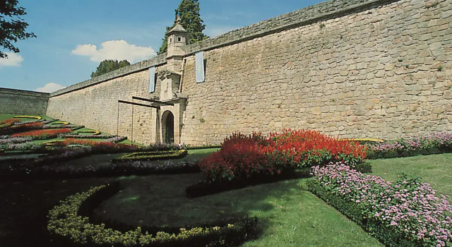Forte de São Francisco Hotel Chaves, Забронировать Отель Шавиш Trás-os-Montes e Alto Douro, рядом с Ponte Romana de Trajano