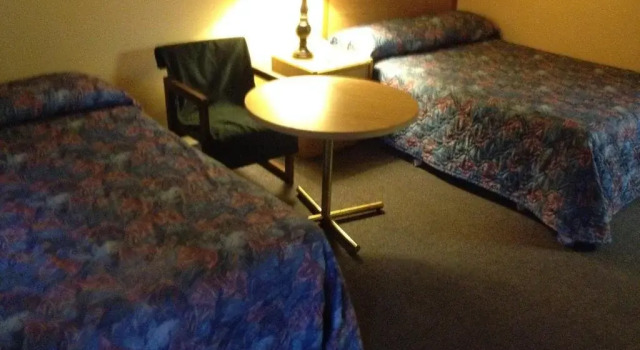 Airport Motel, Varaa Motelli Windsor 