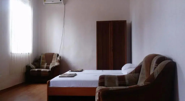Guest house on Morskaya 7