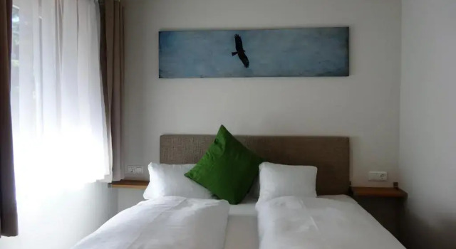 Bhome Gästehaus b&b / Apartments