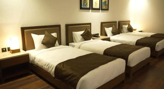 Номер Standard Five Petals Hotel & Banquets