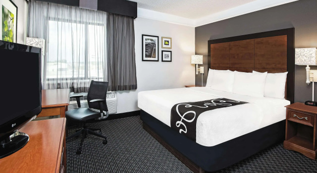 La Quinta Inn & Suites San Antonio Convention Center, Varaa Hotelli Hotellit Bexar County aamiaisella, Aamiainen