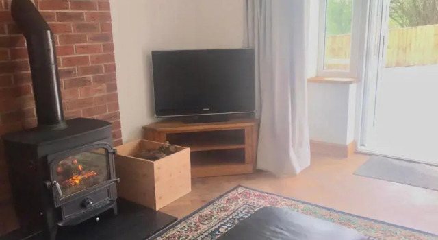 3 Bedroom Bungalow in Llanrhaeadr Ym