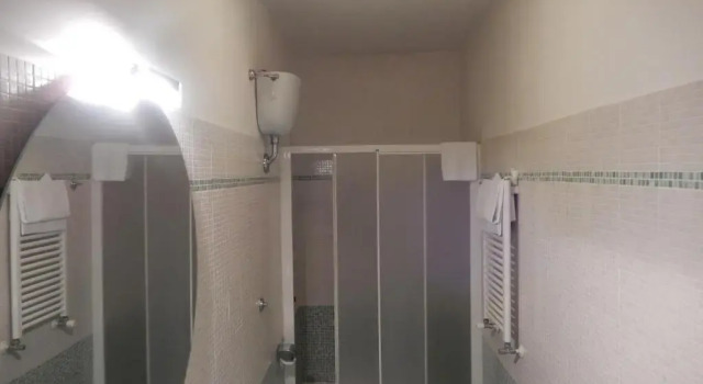 Трёхместный номер Standard Albergo Dei Leoni