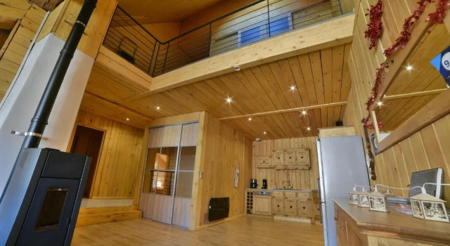 Appartement Le Chalet, Book Chalet Hoteller i Ornans med parkering, Parkering