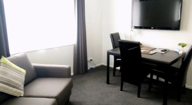 Апартаменты Standard Airport Palms Motel