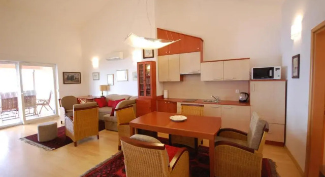 Apartment Sven, Prenota Appartamento Hotel a Isole Quarnerine con parcheggio, Parcheggio