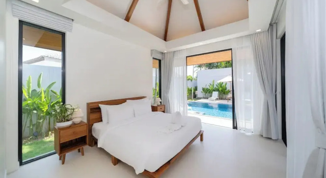 Anchan Villas Phuket - Private 4 Bedroom Signature Pool Villa by Escape Villas, Забронировать Вилла Таланг остров Пхукет
