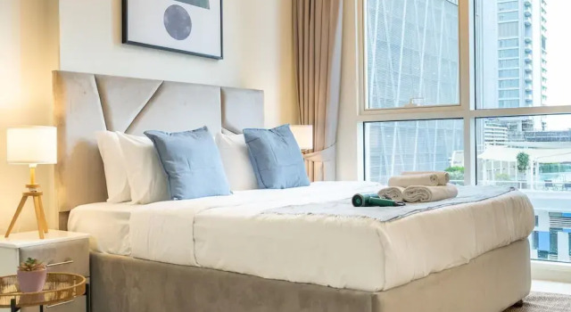 2bed Chic Apt Burj Khalifa Gym/pool by Belvilla, Забронировать Апартаменты/квартира Дубай Эмират Дубай, рядом с Дубайский аквариум