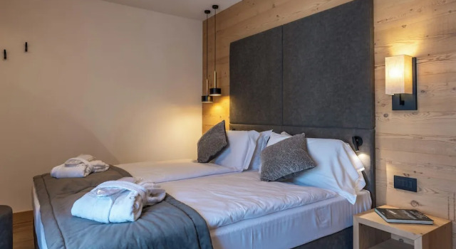 Двухместный номер Superior с балконом Hotel Meida