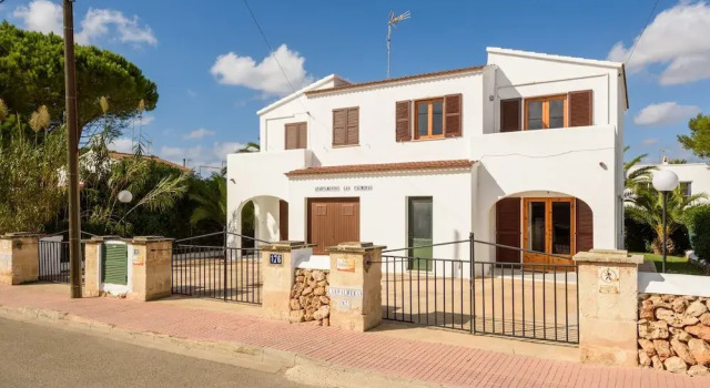 Apartamentos Menorca Palmeras, Rezerwuj Apartament Hotele w Minorka z parkingiem, Parking