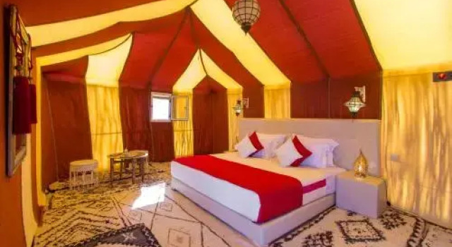 Orient Desert Camp, Rezervovat Hotel Hotely v Meknes-Tafilalet s parkováním, Parkování