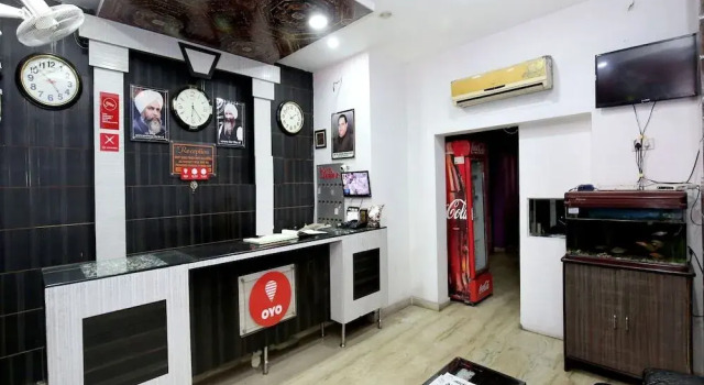 OYO 1357 Hotel Seemaz, Book Hotel Jalandhar Punjab