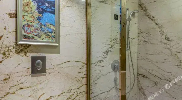 Люкс Deluxe Waters ACME Hotel