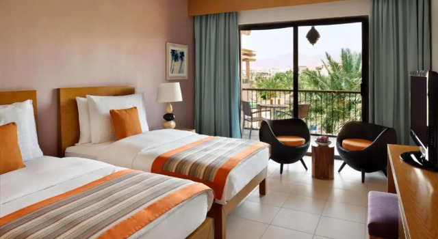 Двухместный номер Superior с видом на море Mövenpick Resort & Spa Tala Bay Aqaba