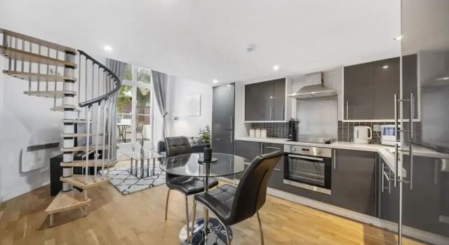 Modern Flat in Paddington