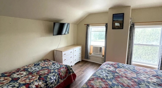 Четырёхместный номер Standard The Riverside Inn