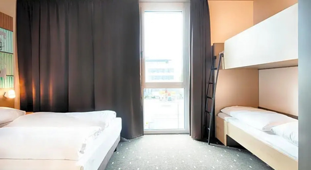 Номер Family B&B Hotel Stuttgart-Neckarhafen