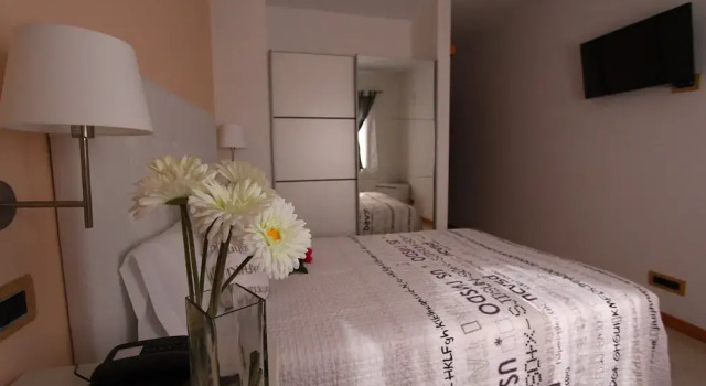 Номер Comfort Moreno`s Boutique Hotel