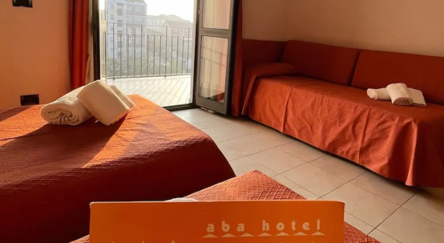 Standard Dreier Zimmer mit Balkon Aba Hotel