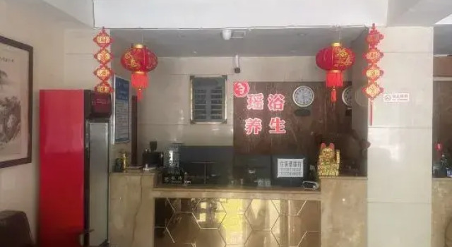 Wanning Express Hotel (Xinyang City Center Hospital East Campus), Book Hotel Xinyang Henan
