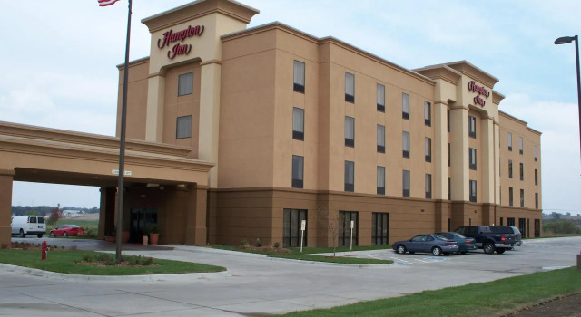 Четырёхместный номер Standard Hampton Inn Bellevue