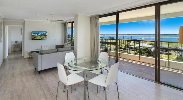 Апартаменты c 1 комнатой Palmerston Tower on Southport Broadwater