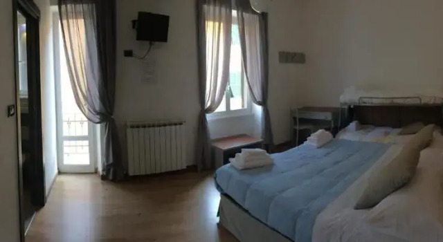 Четырёхместный номер Standard Hotel Marinella