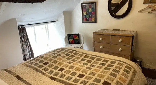 Коттедж 15th Century 3 Bedroom Cottage & Delightful Garden