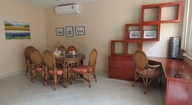 BUTTERFLY GARDEN BOUTIQUE RESIDENCE by Luxury View EX LG Apts and Villas, A Lifestyle Destination 1 to 3 bedroom units 110 to 190 sqmtr, 2 FULL Bathrooms, Rain shower, Complete kitchen, FREE Fast Fiber WIFI, 55" SMART TVs, 24-7 Staff, SPA BATH, FREE BBQ, Забронировать Бутик-отель Бутик-отели Южной Паттайя, Бутик-отель