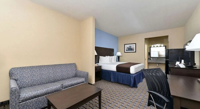 Номер Standard Western Inn & Suites