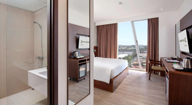 Двухместный номер Deluxe Golden Tulip Pontianak