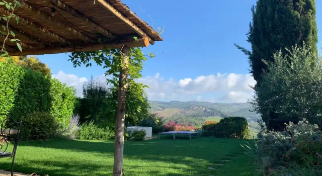 Коттедж Luxury Serviced Cottage in a Historical Chianti Borgo