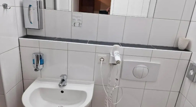Номер Economy Mikon Eastgate Hotel