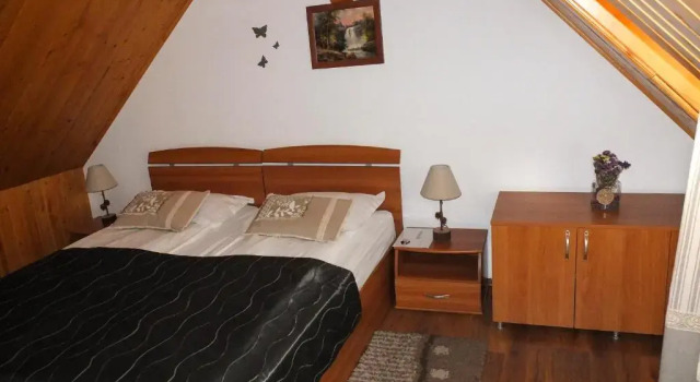 Camere de inchiriat Cascada, Забронировать Отель Буштени Брашов
