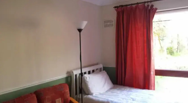 Robinsnest Short Stay Accommodation Limerick, Buchen Sie Hotel Limerick Limerick