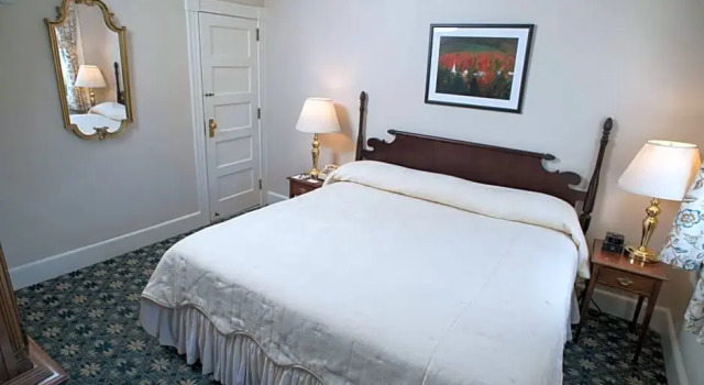 Семейный люкс Middlebury Inn