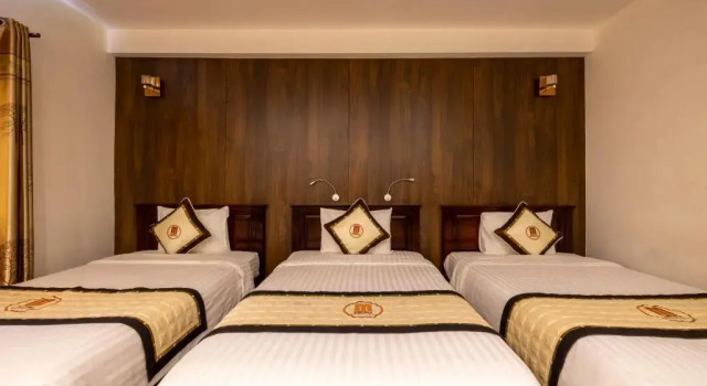 Трёхместный номер Standard с балконом Midtown Hotel Hue