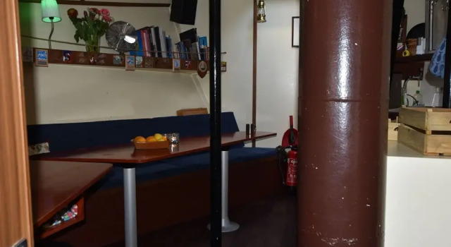 Comfortable Boat in Groningen With Barbecue, Забронировать Отель Гронинген община Гронинген, рядом с Graphic Museum Groningen