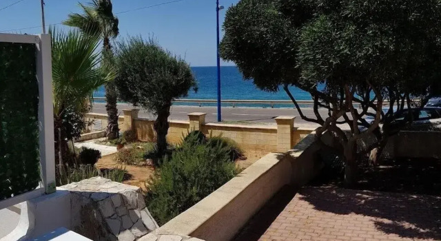 Appartamento Fronte Mare Near Gallipoli, Buchen Sie Ferienwohnung Apartments in Racale, Ferienwohnung