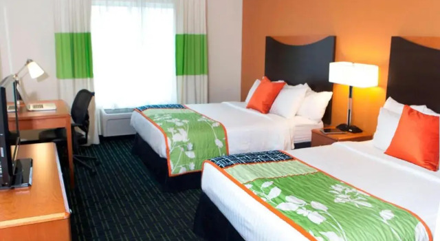 Четырёхместный номер Standard Fairfield Inn & Suites by Marriott Memphis East Galleria
