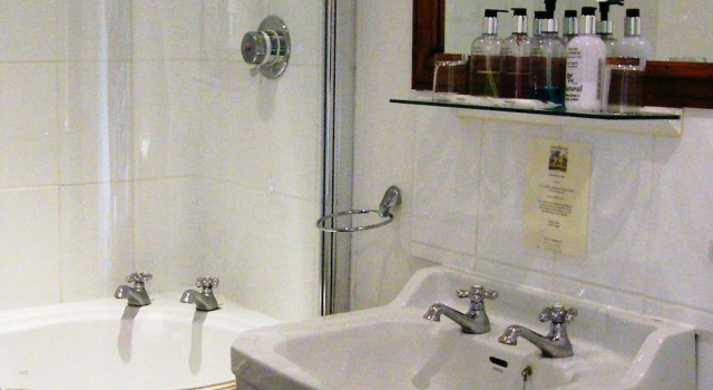 Двухместный номер Classic The Greyhound Coaching Inn