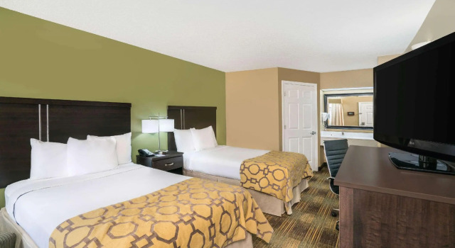 Четырёхместный номер Standard Baymont by Wyndham Prattville - Montgomery