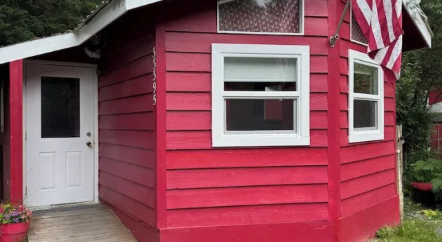 Номер Comfort Nauti Otter Inn and Yurt Village