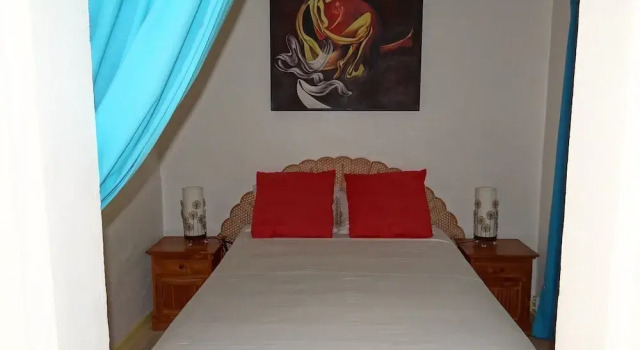 VeLouThim Apartments, Book Apartment Hotels in Saint-Paul with Parking, Parking