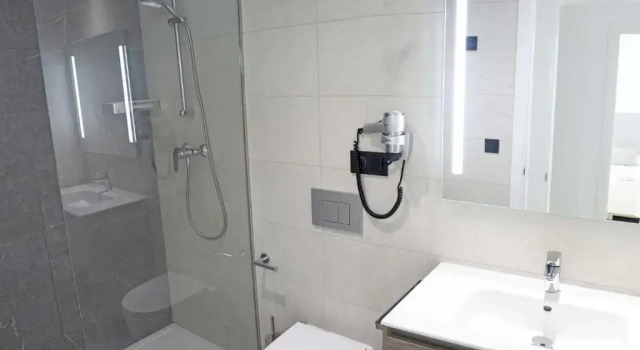 Апартаменты AZAHAR BEACH Red Apartments & Spa