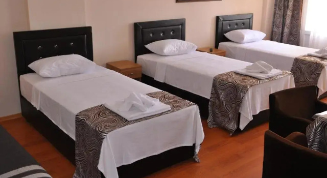 Четырёхместный номер Standard с балконом Emsa Otel Maltepedeki Eviniz