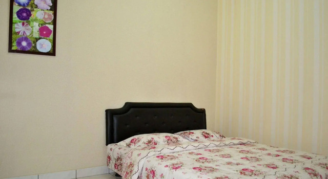 Vila Bunga Merah Gelatik