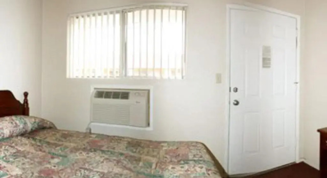 Четырёхместный номер Standard Sunset Inn and Suites West Sacramento