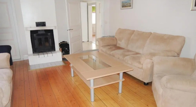 Amazing Home in Ljungby With 3 Bedrooms, Rezerwuj Hotel Hotele w Småland z parkingiem, Parking